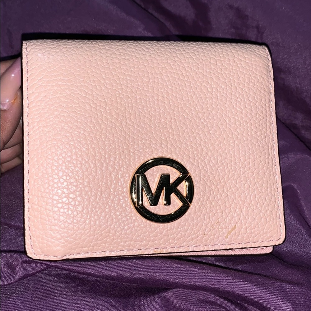 Light pink Michael Kors wallet